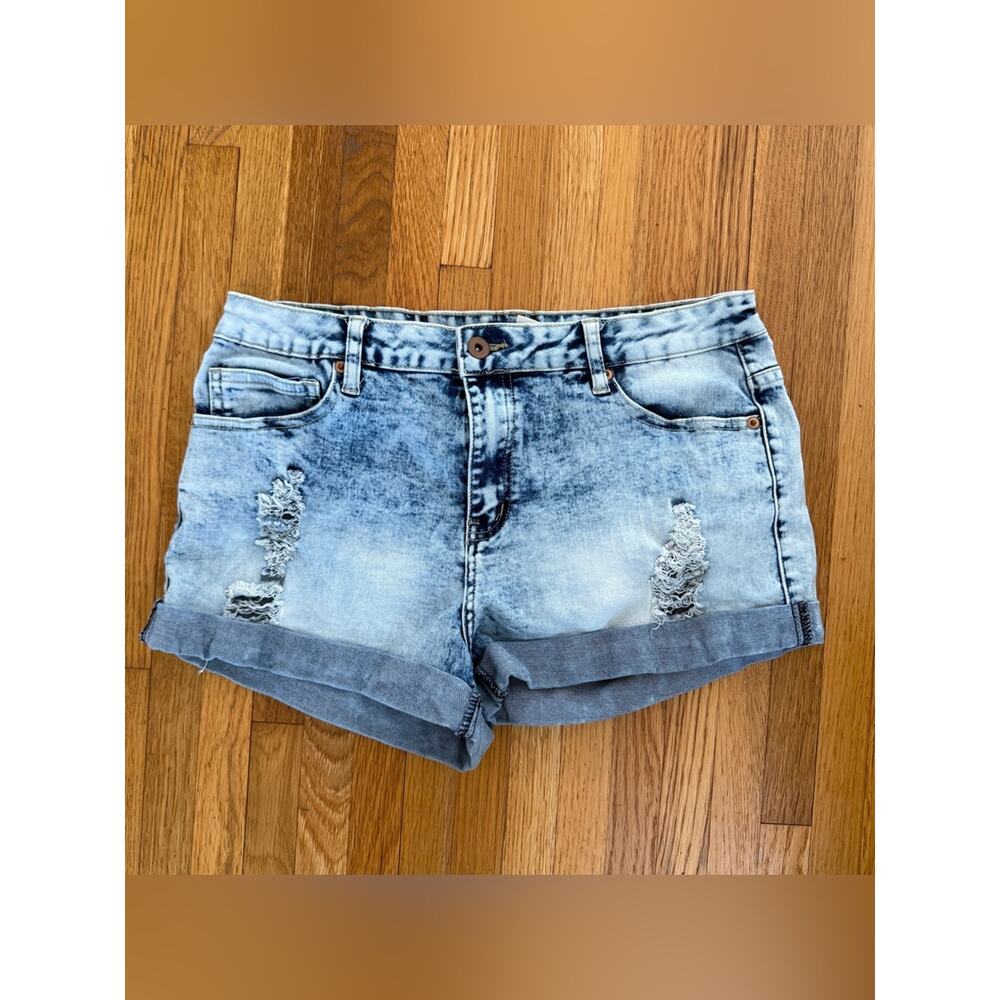 Forever 21 Denim Shorts -‎ Size 29 - Picture 2 of 7